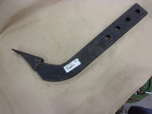 Modern hardee box - box, blade